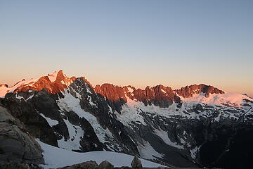 alpenglow on Fury and the northern Pickets