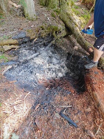 note the unattended fire remnant; another hiker couple found and were working to put out, I helped join in