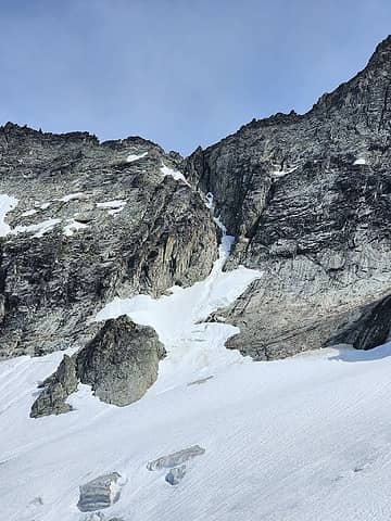 Cat scratch gully leading to the W ridge