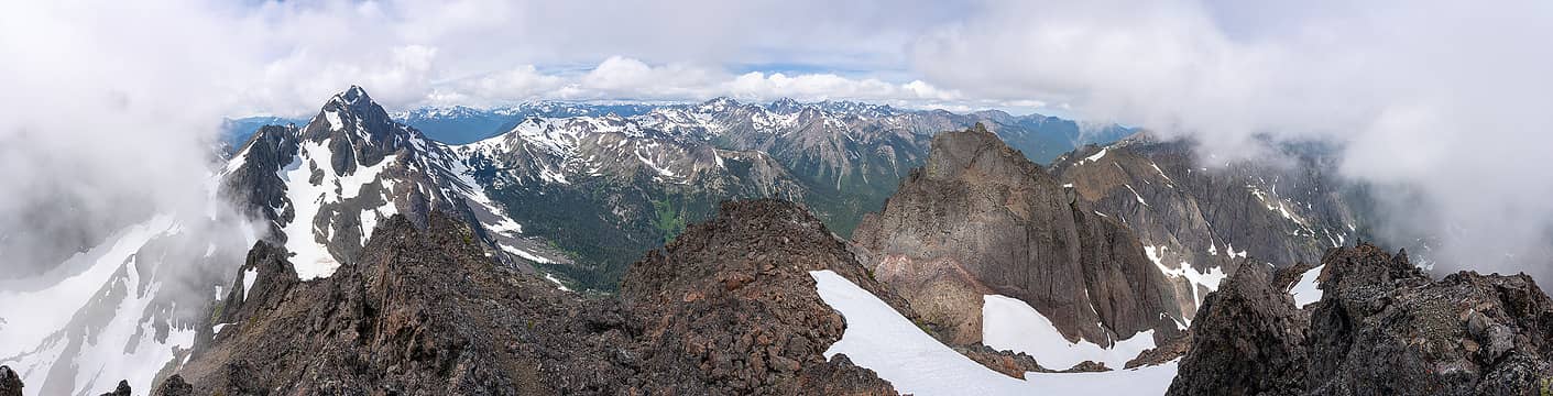 Warrior Peak summit pano (Where's Waldo?)