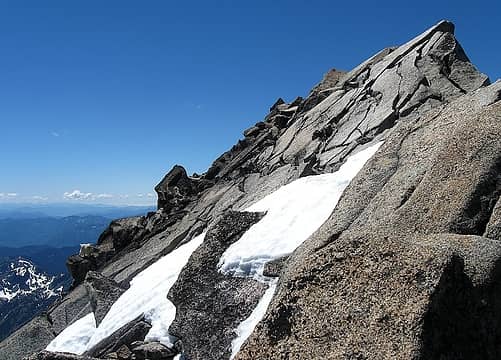 Saw some goat trax in the snow on the scramble, then spotted a mama and baby close to the summit slabs.  See 'em?  I started to zoom in, but they vanished.  The goats were the only others who shared the summit with me today.