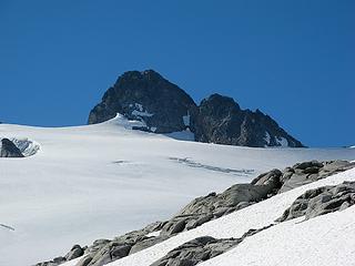Second rope team on Challenger Glacier (four dots in center)