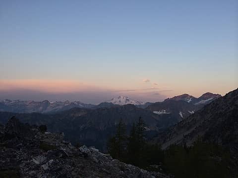 Glacier Peak smokey sunrise