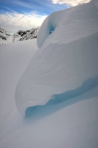 some overlapping cornices near the summit
