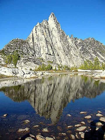 The obligatory shot of Prussik Peak's reflection in Gnome Tarn. Mmmm. Tasty.